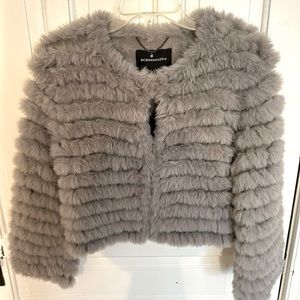 BCBG MAXAZRIA FAUX FUR SHRUG